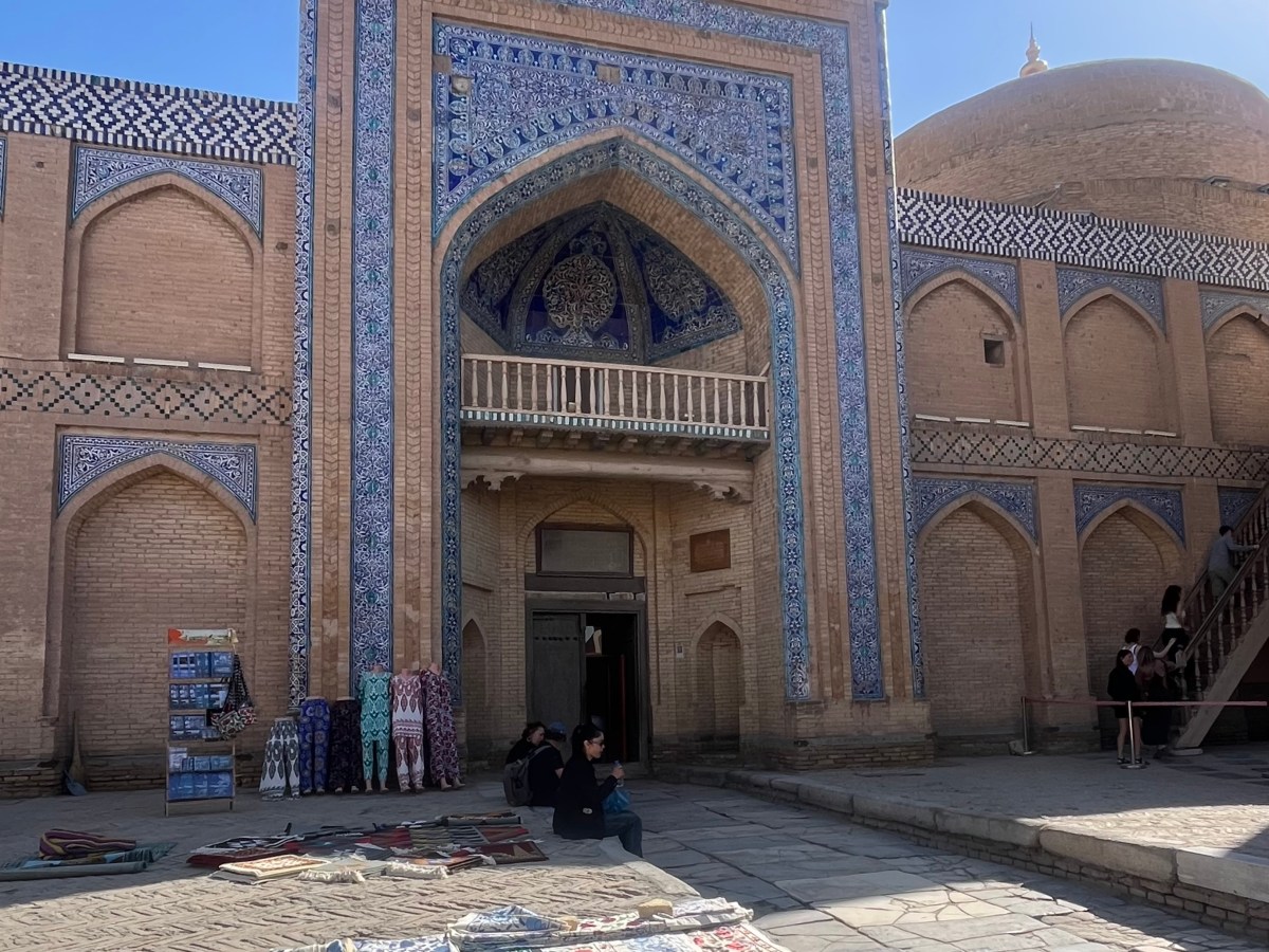 Uzbequistão – Khiva – uma jóia&nbsp;muralhada